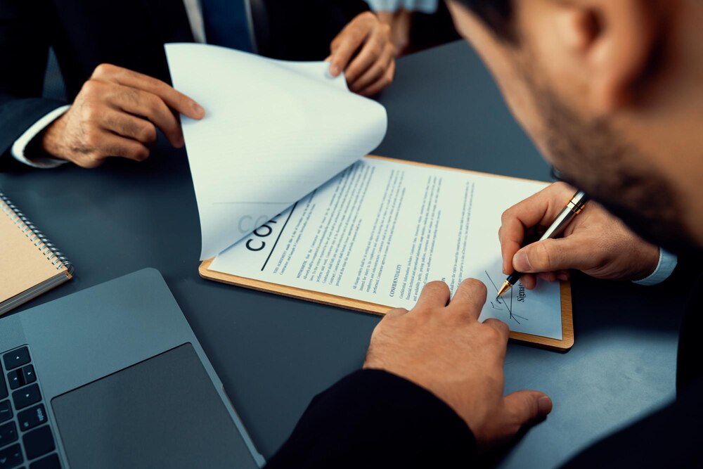 Detailed Contract Drafting Dubai service by legal experts